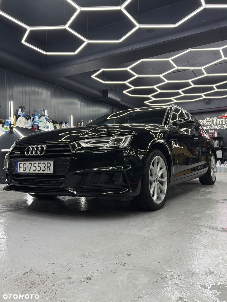 Audi A4 Avant - 1