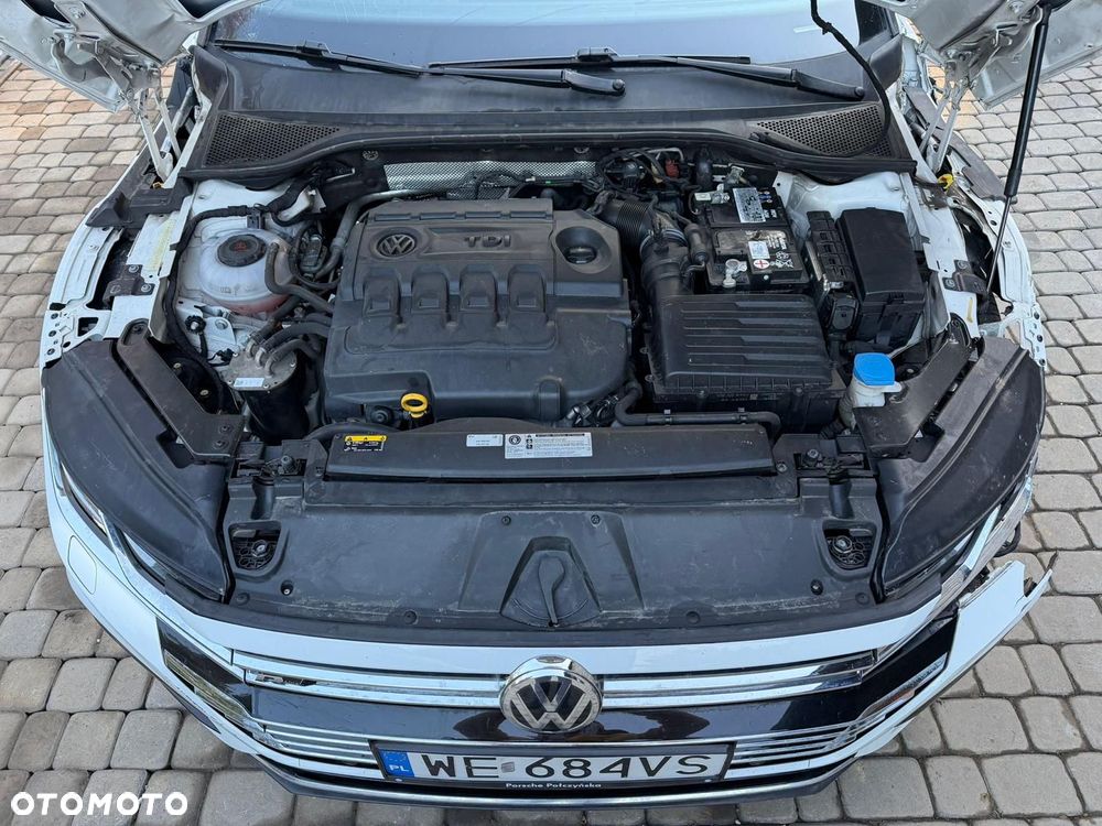 Volkswagen Arteon 2.0 TDI SCR R-Line DSG - 9