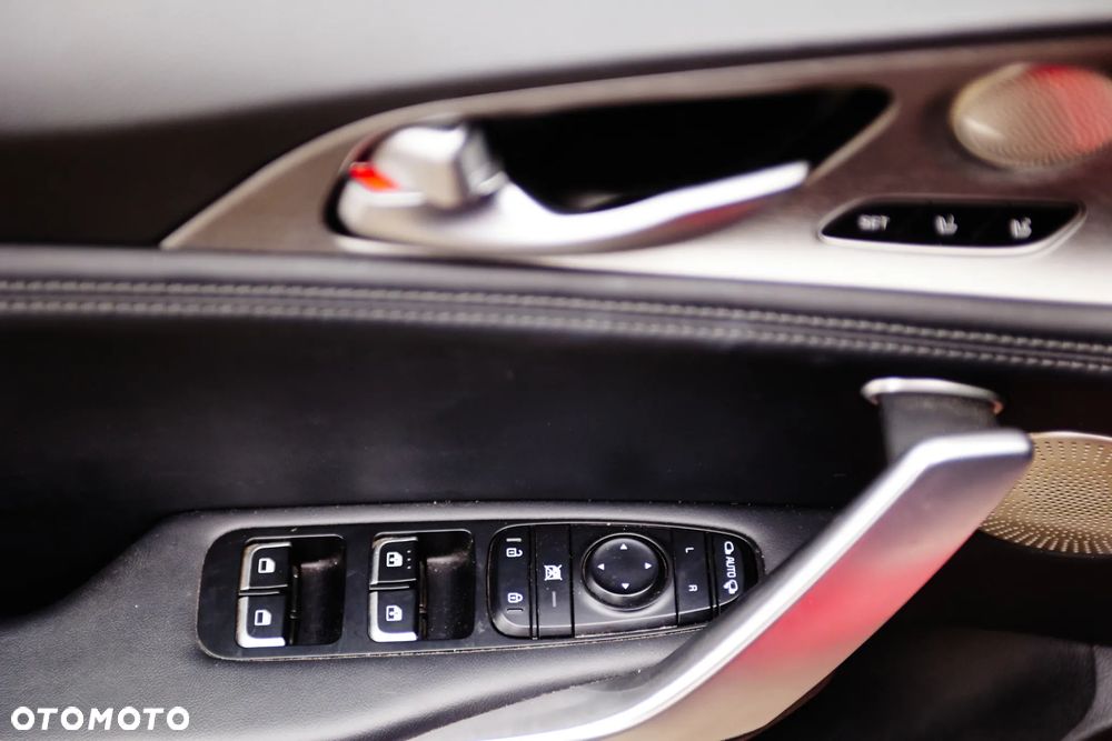 Kia Stinger 2.2 CRDI GT Line - 26