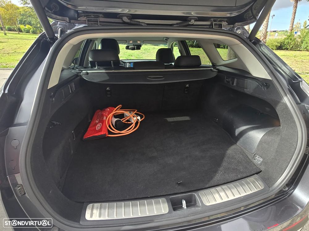 Kia Optima SW 2.0 CVVT PHEV - 13