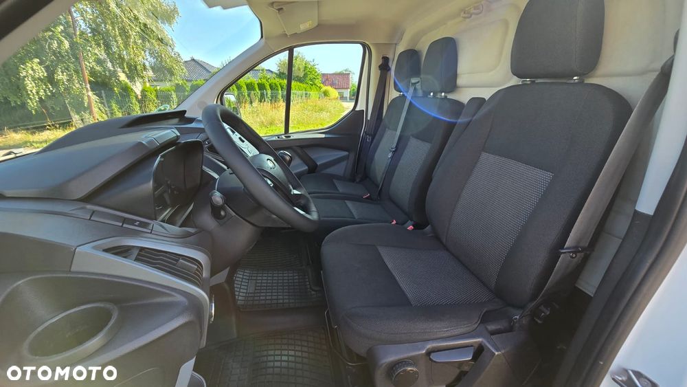 Ford Transit Custom - 11