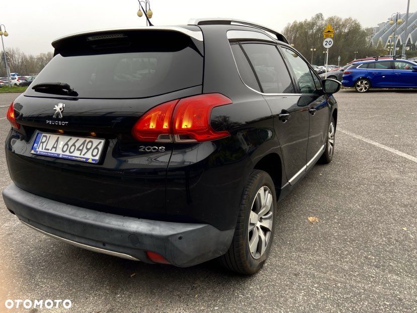 Peugeot 2008 1.2 VTi Allure - 4