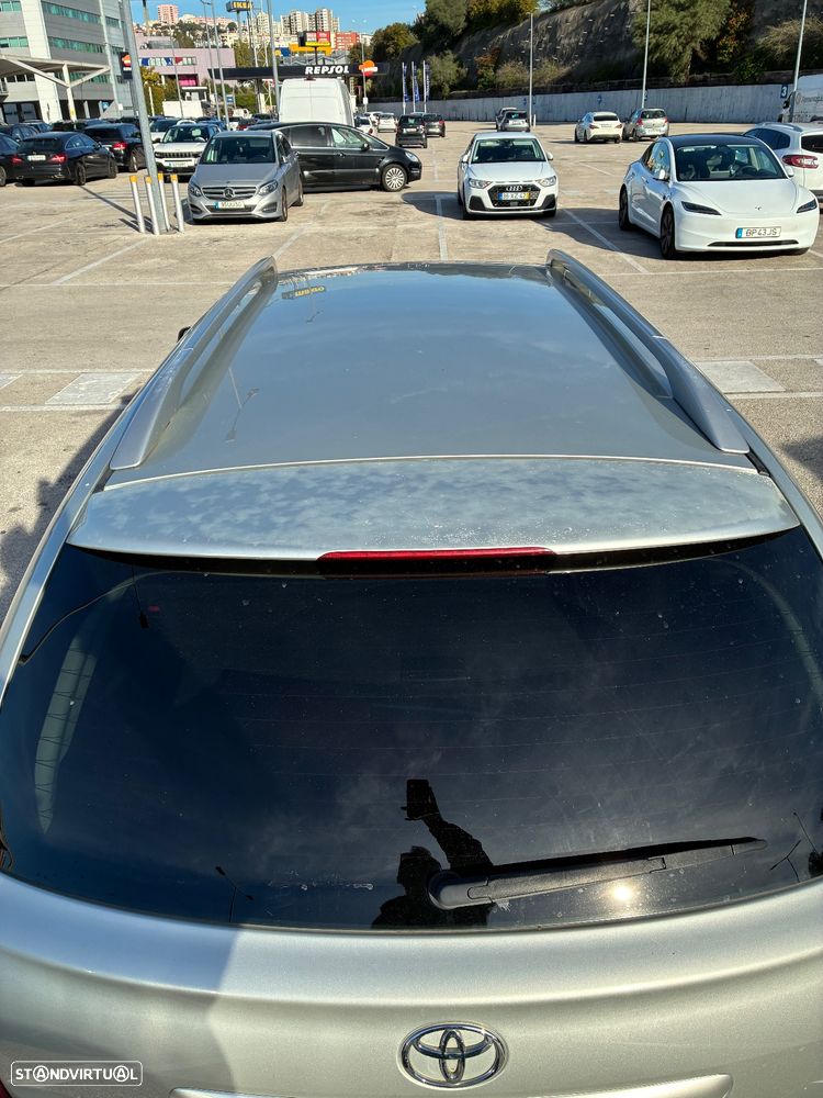 Toyota Avensis SW 2.0 D-4D - 13