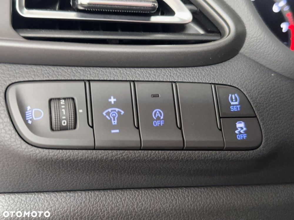 Hyundai i30 1.5 T-GDI 48V Comfort - 24