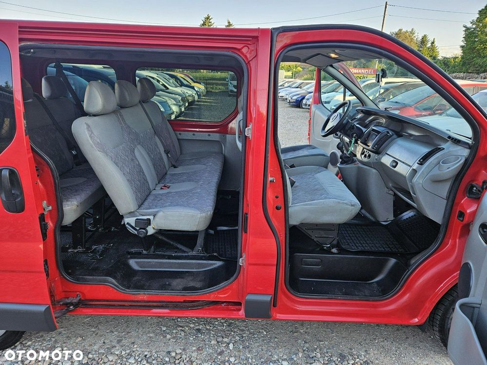 Opel Vivaro - 10
