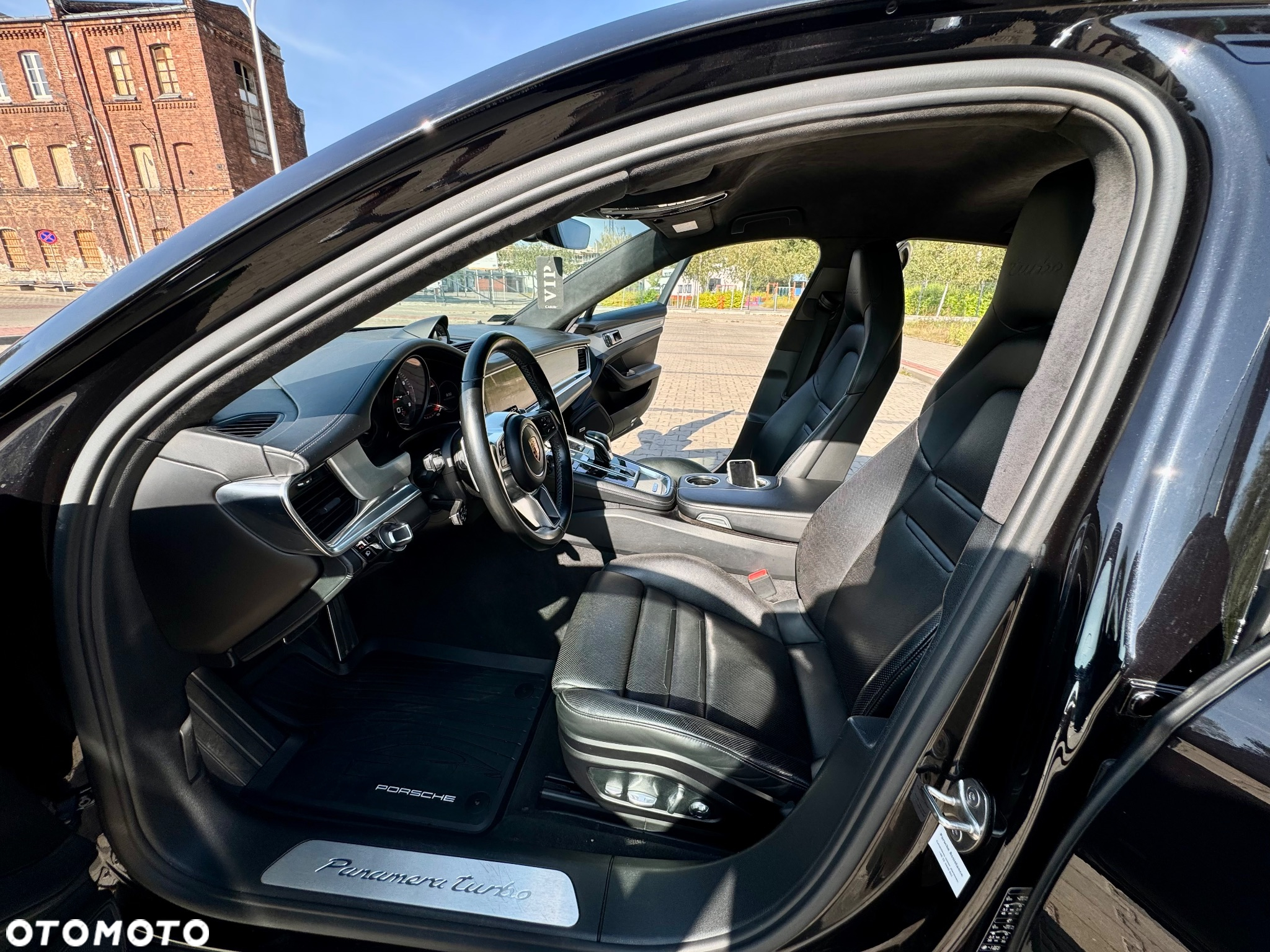 Porsche Panamera Turbo - 17
