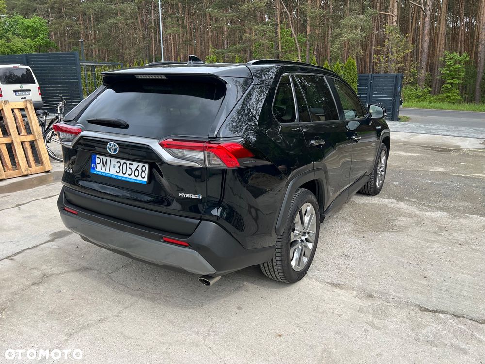 Toyota RAV4 - 6