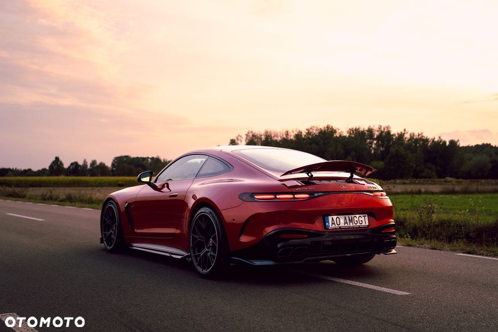 Mercedes-Benz AMG GT Speedshift 7G-DCT - 4