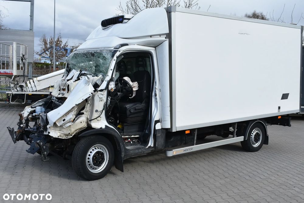 Iveco Daily 35S16 3,0 CHŁODNIA KONTENER 2023 - 2
