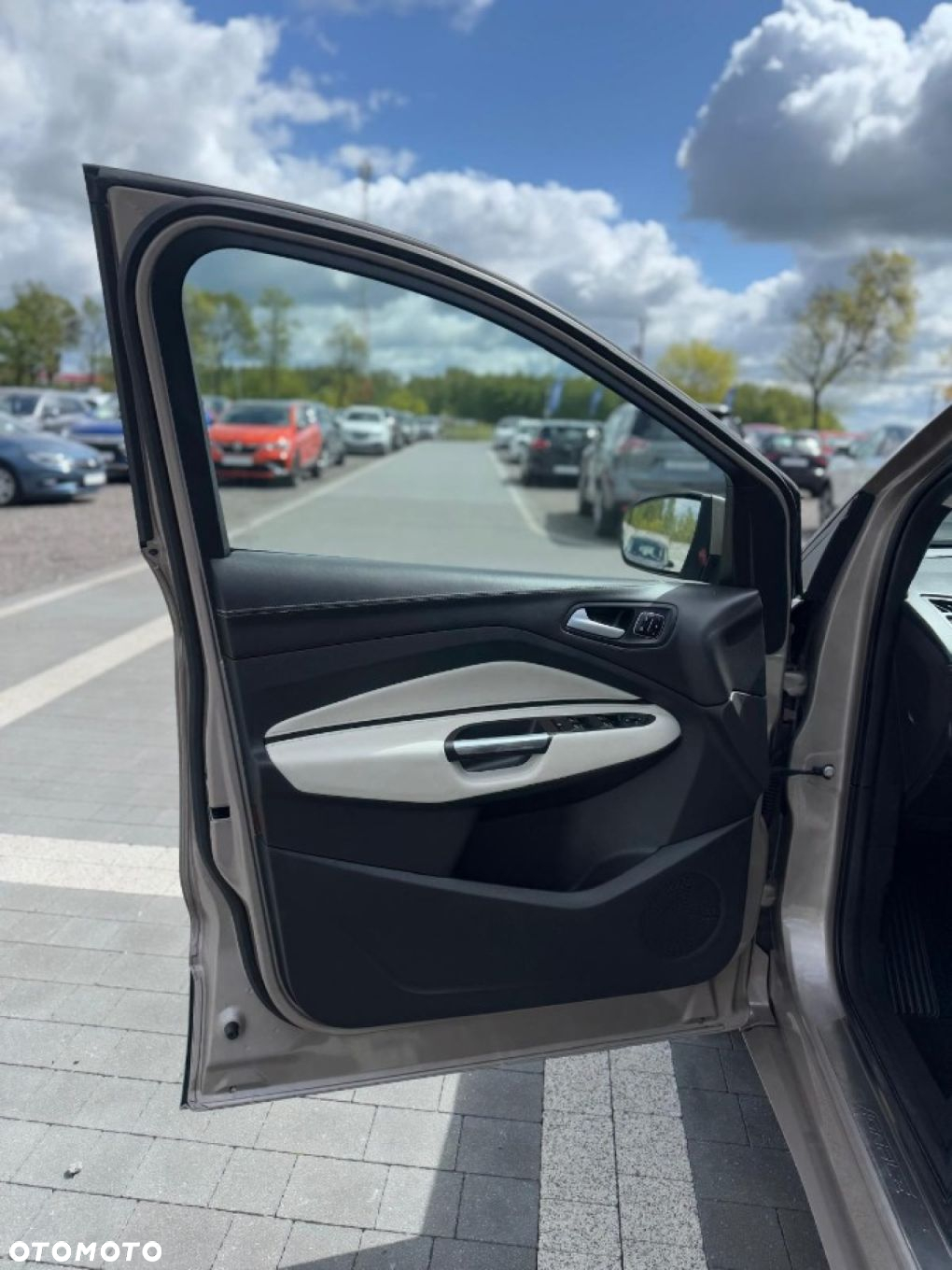 Ford Kuga - 20