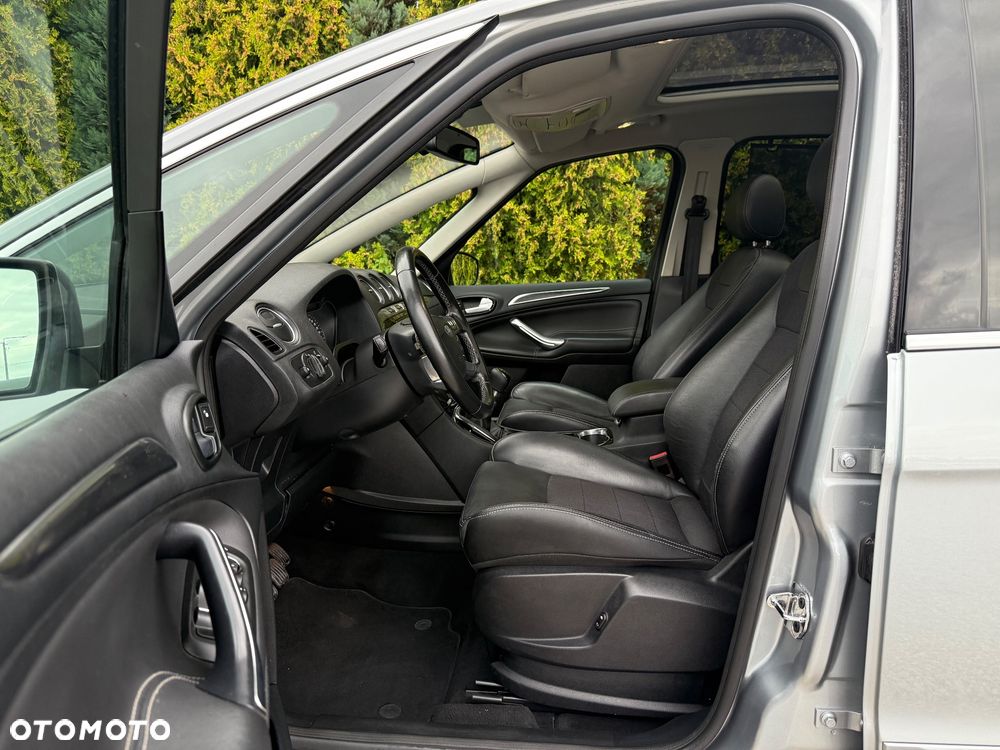 Ford S-Max - 22