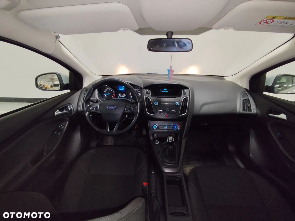 Ford Focus 1.6 Ambiente - 7