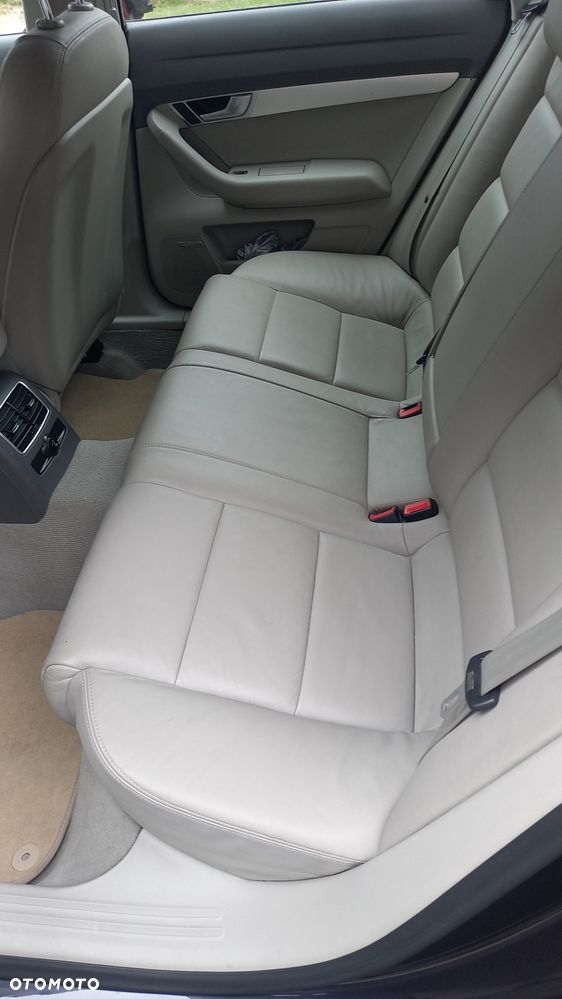 Audi A6 Limousine - 4
