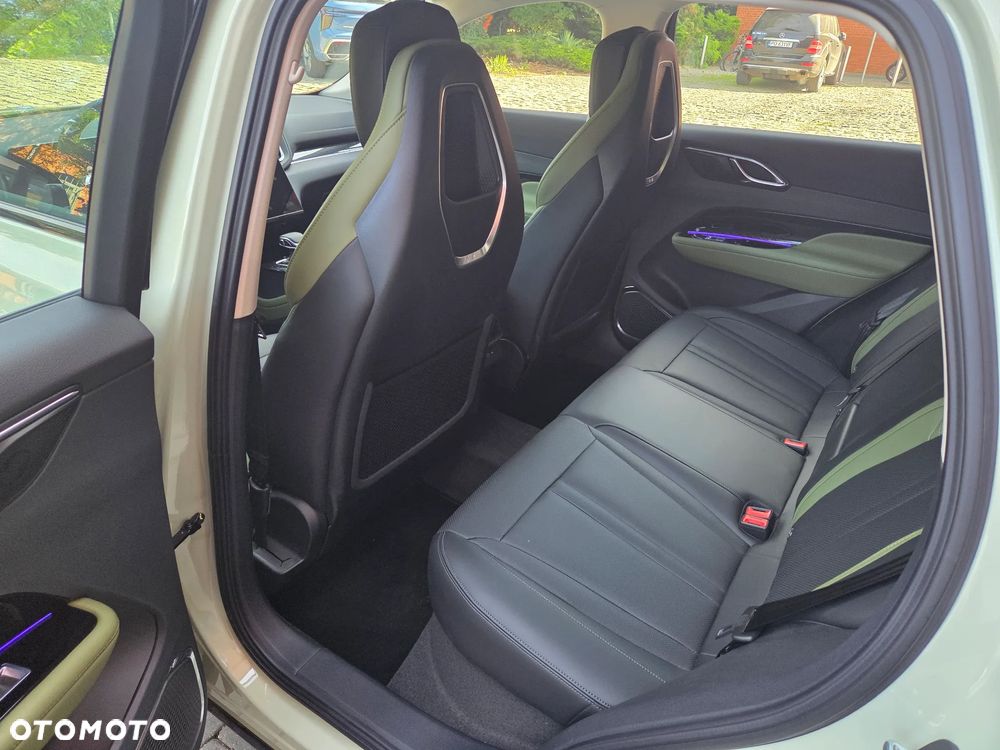 Hongqi HS3 1.5T FWD - 23