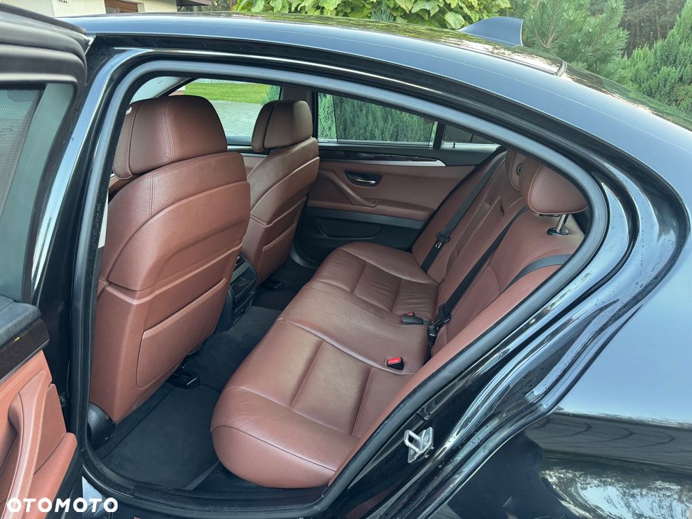 BMW Seria 5 535d Sport-Aut Luxury Line - 8