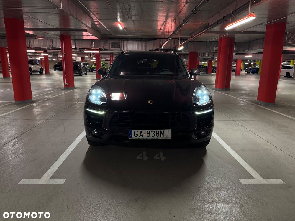Porsche Macan S - 1