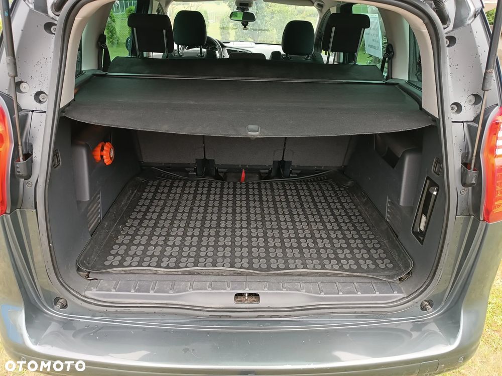 Peugeot 5008 120 VTi Premium - 21