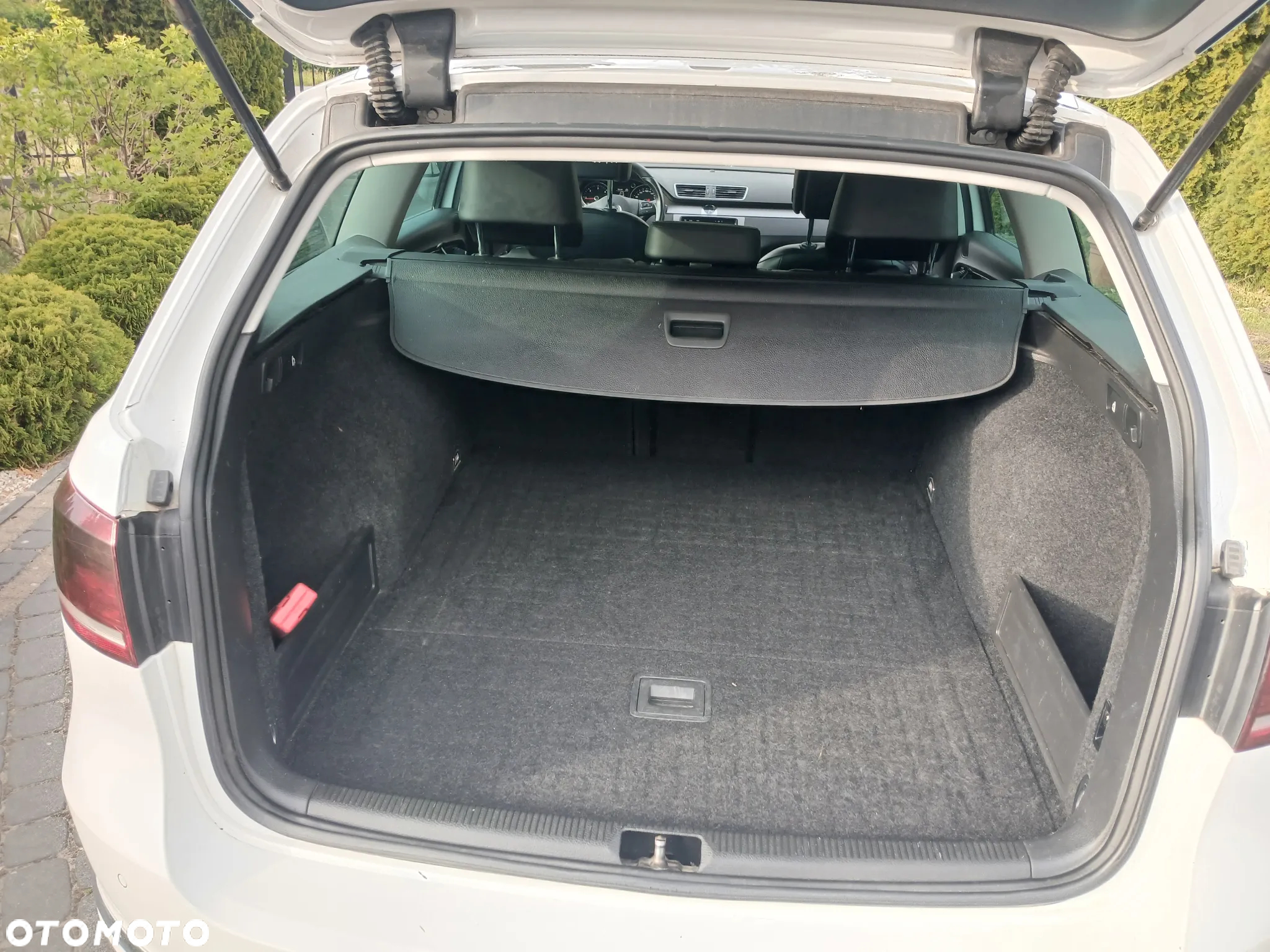 Volkswagen Passat Variant 2.0 TDI DSG BlueMotion Technology Highline - 34