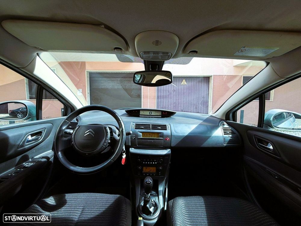 Citroën C4 1.4 16V SX - 14