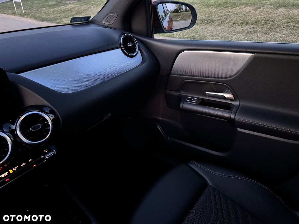 Mercedes-Benz Klasa B 180 d Progressive 7G-DCT - 27