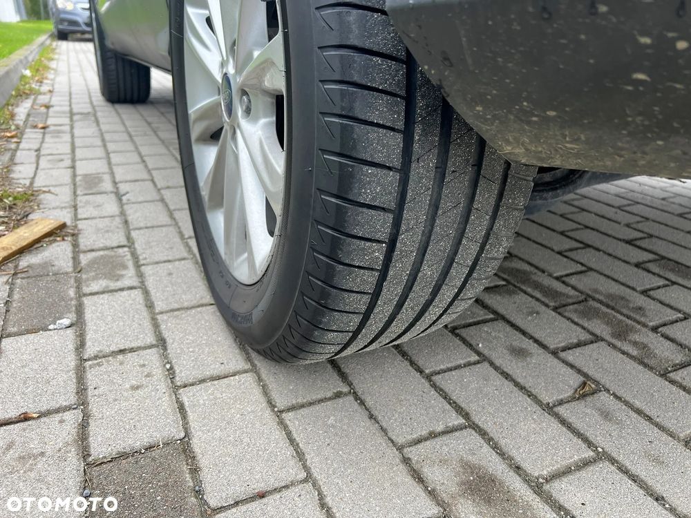 Ford Kuga 1.5 EcoBoost 4WD Titanium - 13