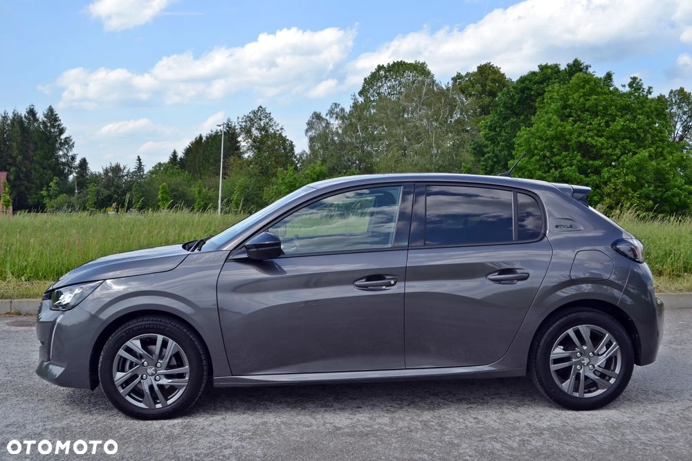 Peugeot 208 - 5