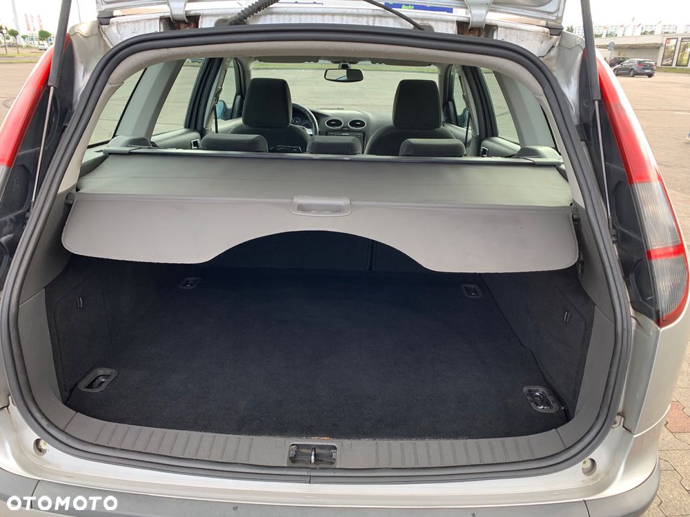 Ford Focus 1.8 TDCi Ghia - 13