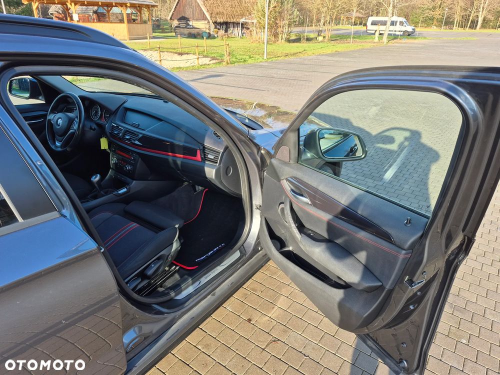 BMW X1 sDrive18d - 26