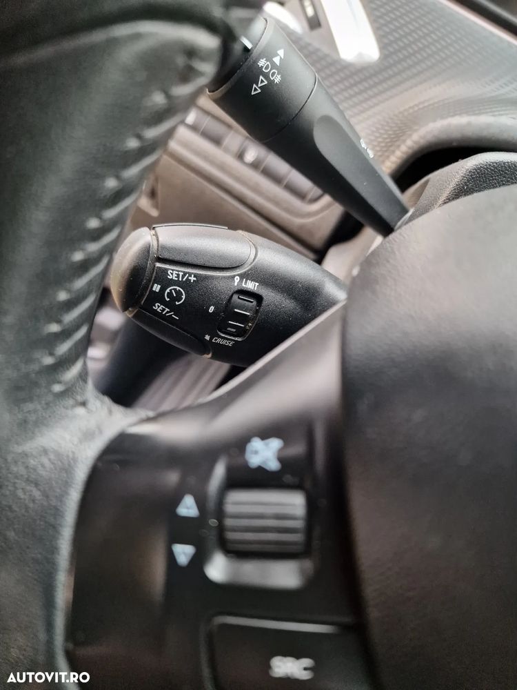 Peugeot 2008 PureTech 82 Style - 21