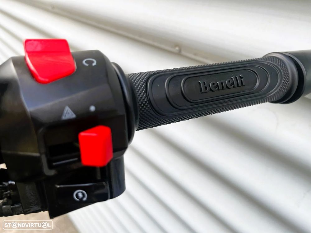 Benelli Leoncino 250 ABS - 2