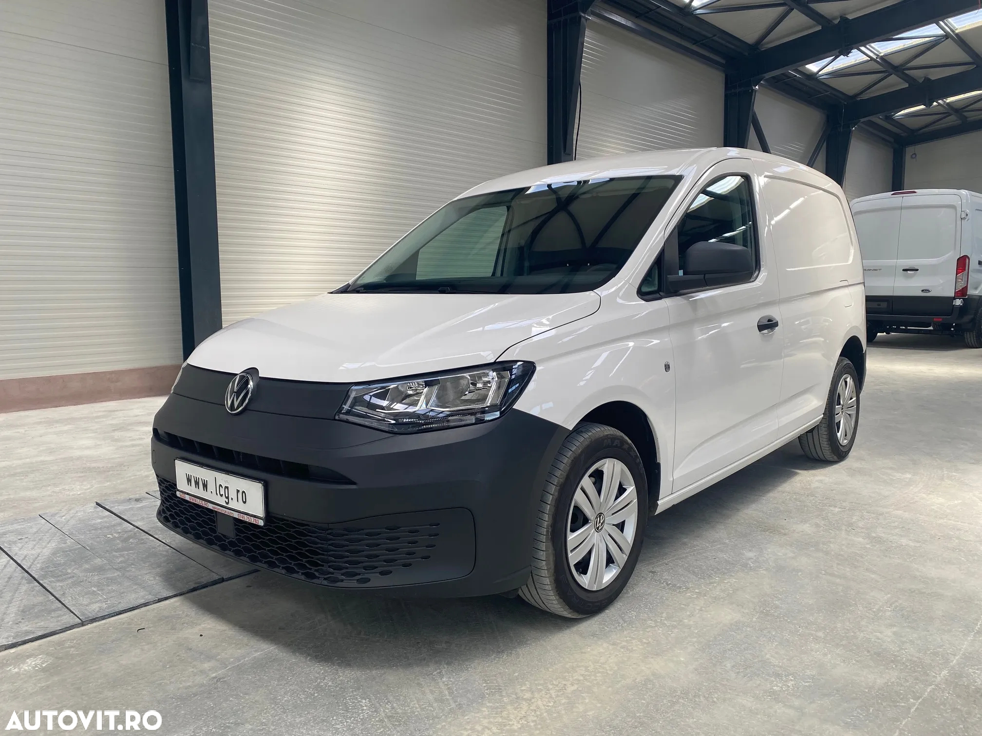 Volkswagen Caddy - 9