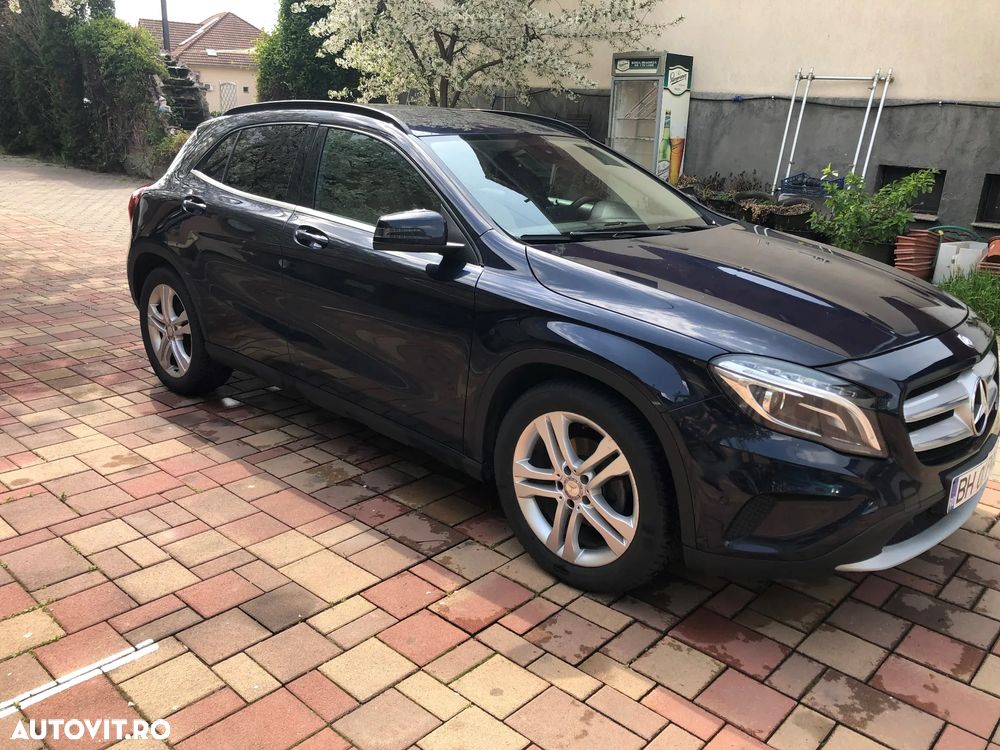 Mercedes-Benz GLA 220 d 4MATIC Aut. - 1
