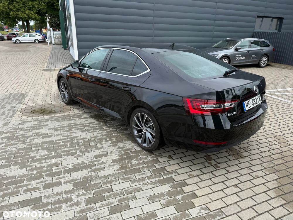 Skoda Superb 2.0 TDI L&K DSG - 7
