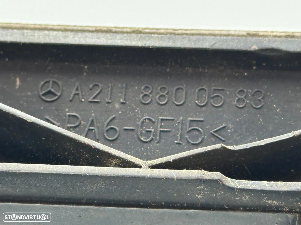 Grelha Frente - Mercedes E W211 (2002) - 5