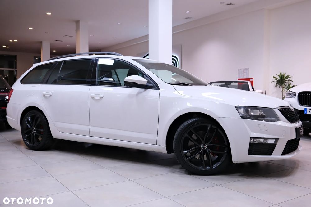 Skoda Octavia 2.0 TDI SCR RS DSG - 3