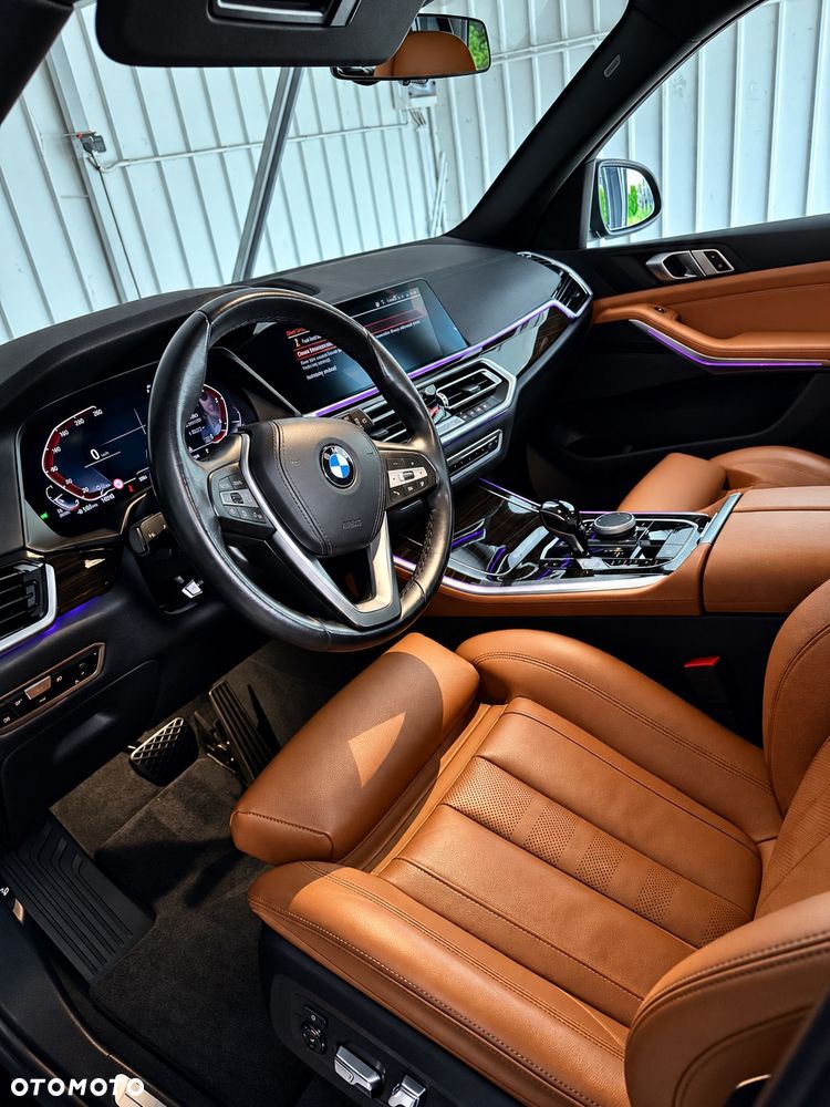 BMW X5 xDrive40d mHEV - 17