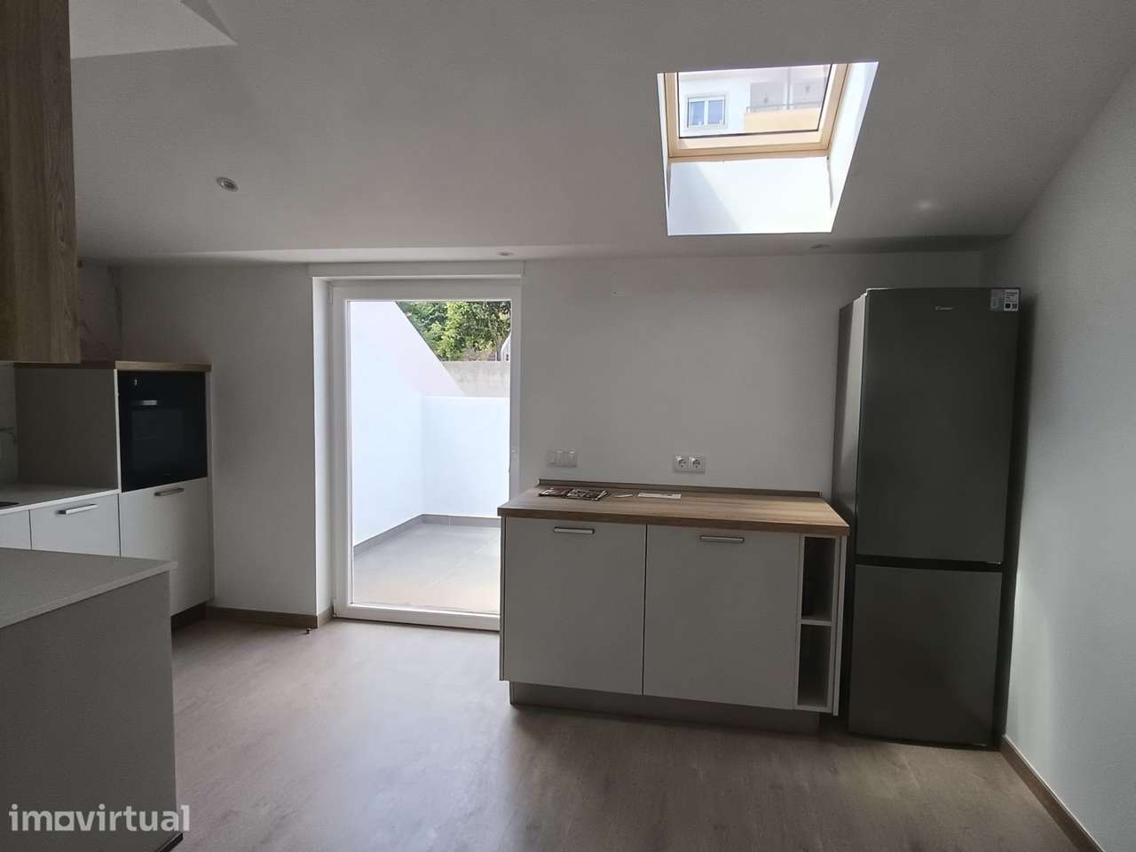 T2 novo na Marteleira, entre Torres Vedras e Lourinhã - Grande imagem: 5/10