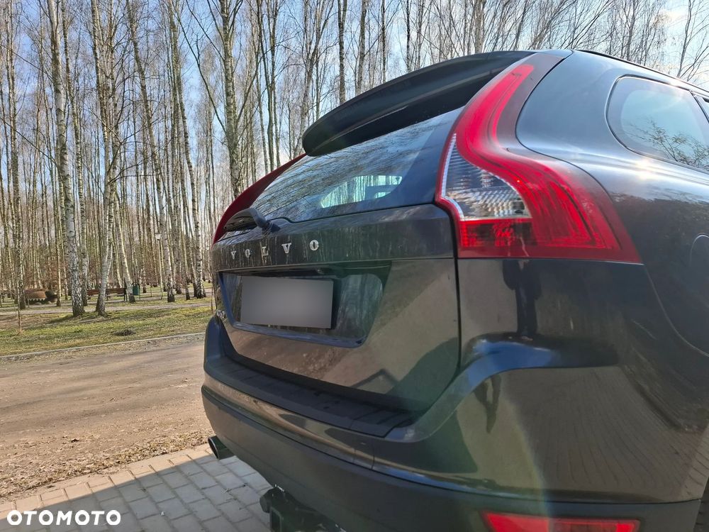 Volvo XC 60 3.2 AWD RDesign - 38