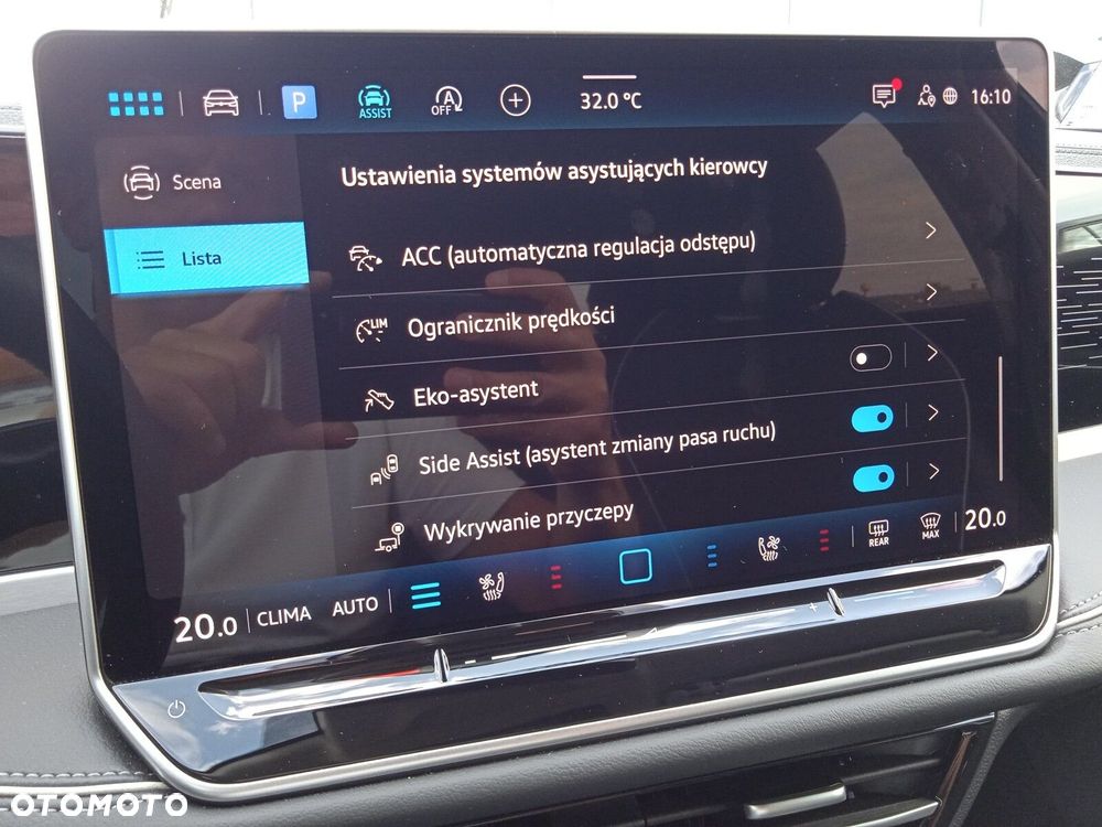 Volkswagen Passat - 32