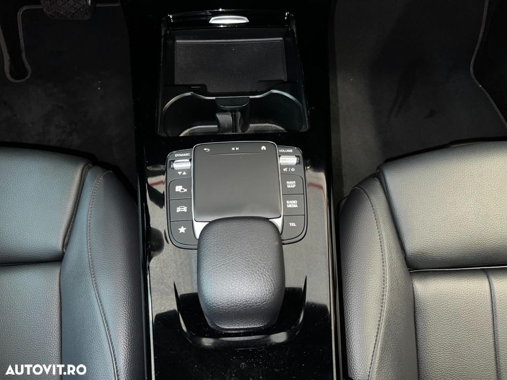 Mercedes-Benz A 250 - 21