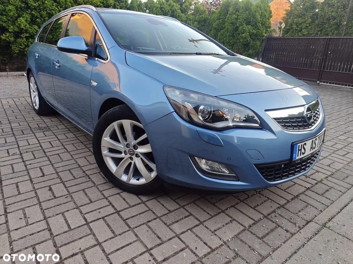 Opel Astra IV 1.4 T Cosmo - 18