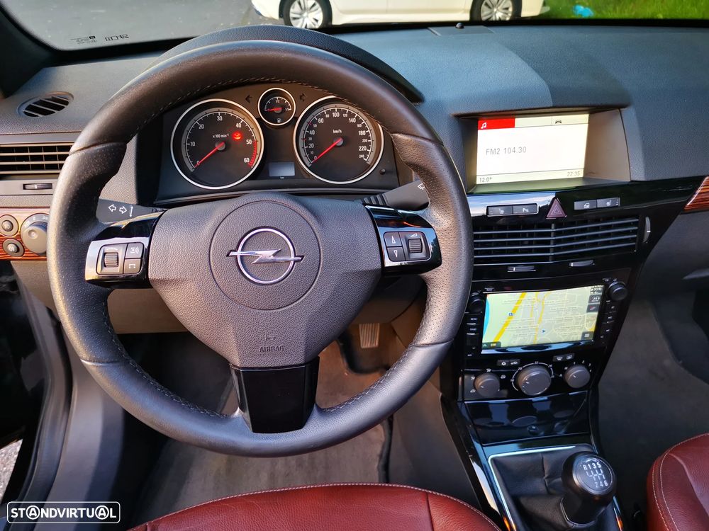 Opel Astra Cabrio TwinTop 1.9 CDTi - 10