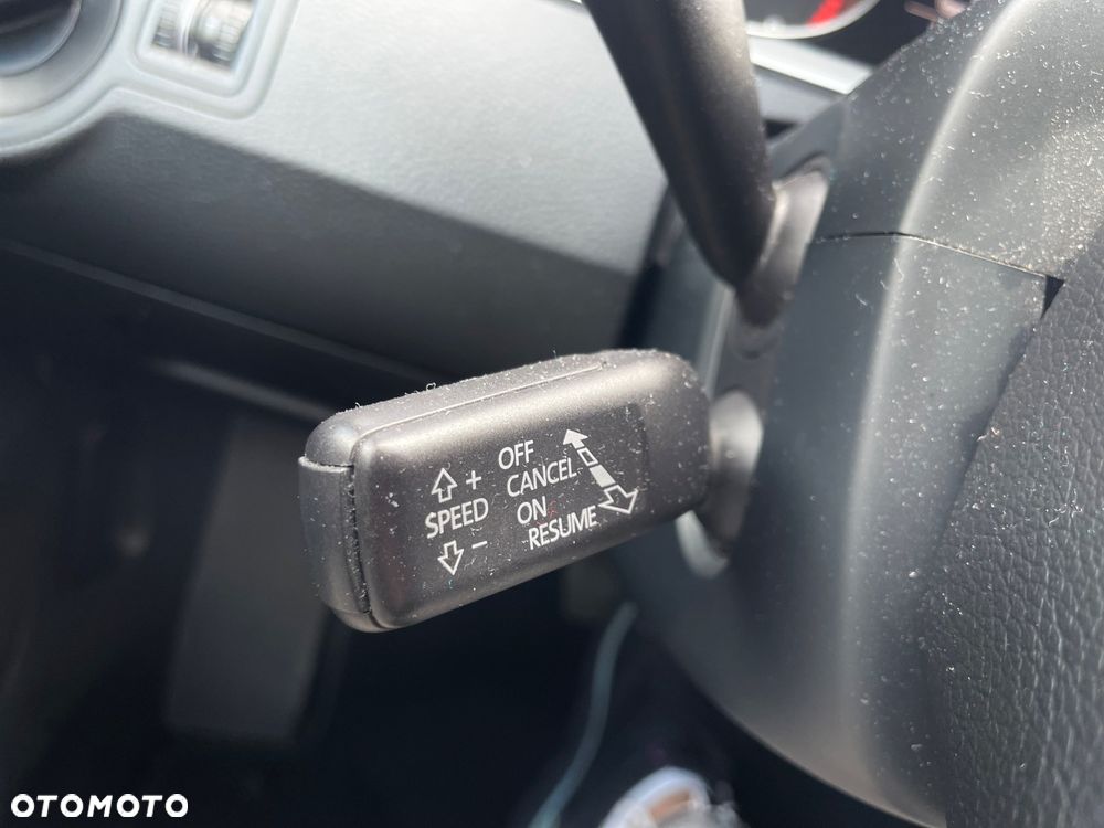 Volkswagen Passat - 24