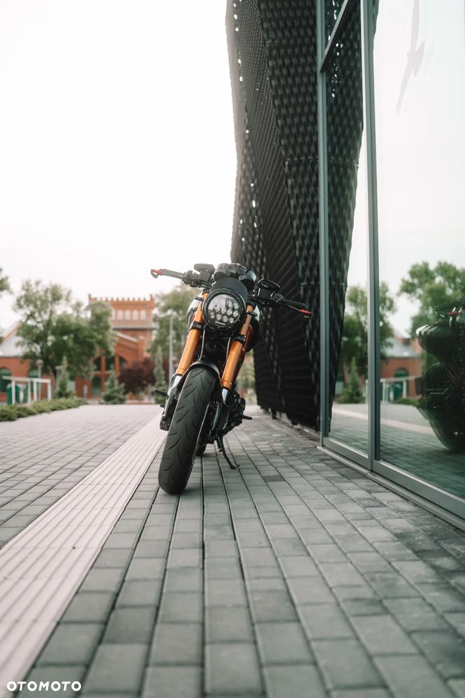 Ducati Monster - 24