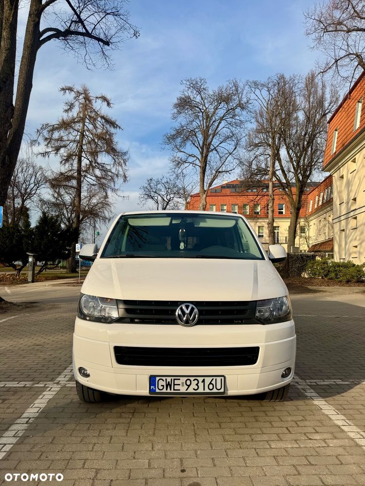 Volkswagen Caravelle - 4