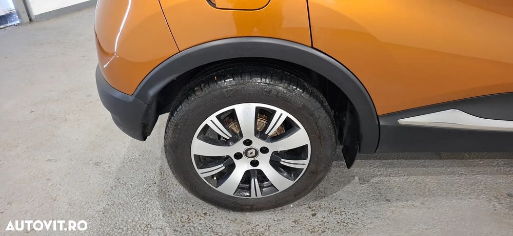 Renault Captur MHEV 140 Techno - 9