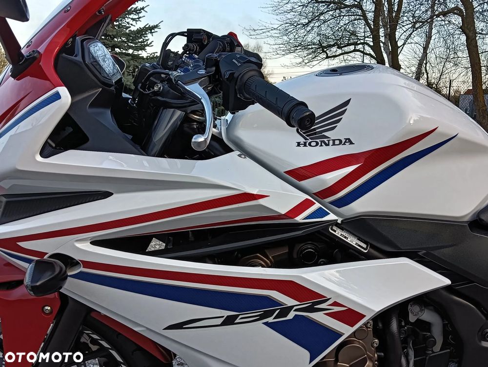 Honda CBR - 21