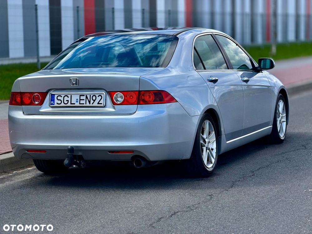 Honda Accord 2.0 Executive - 4