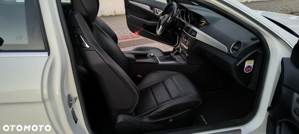Mercedes-Benz Klasa C 250 Sport 7G-TRONIC - 11