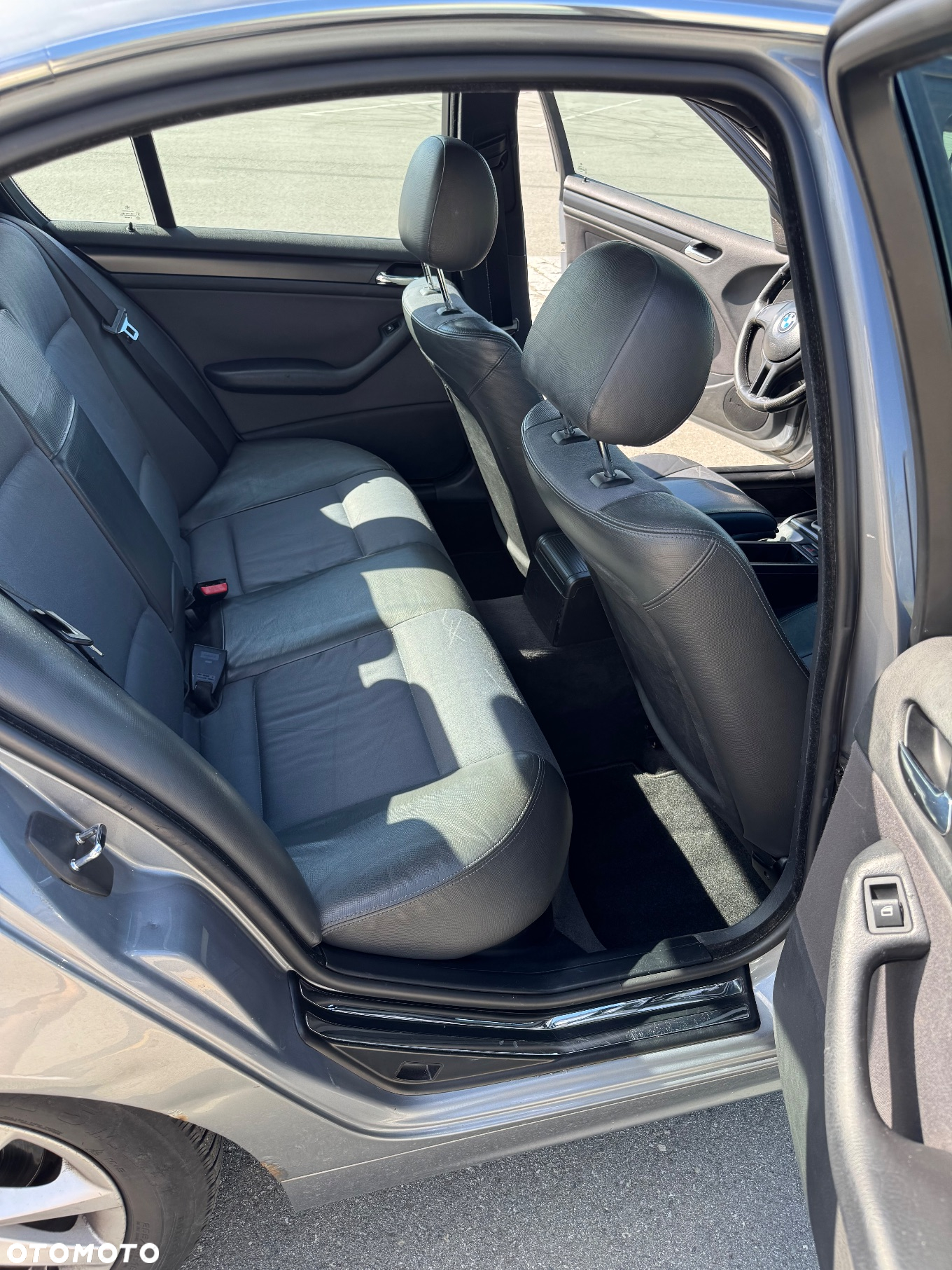 BMW Seria 3 318i - 11